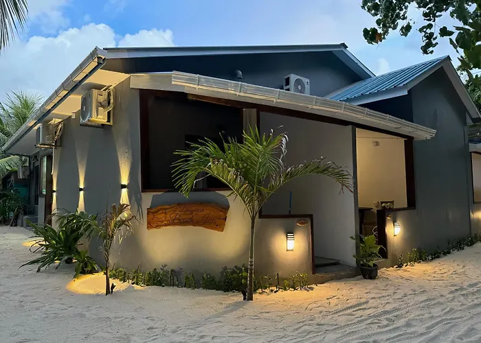 Dhigurah Beach Inn