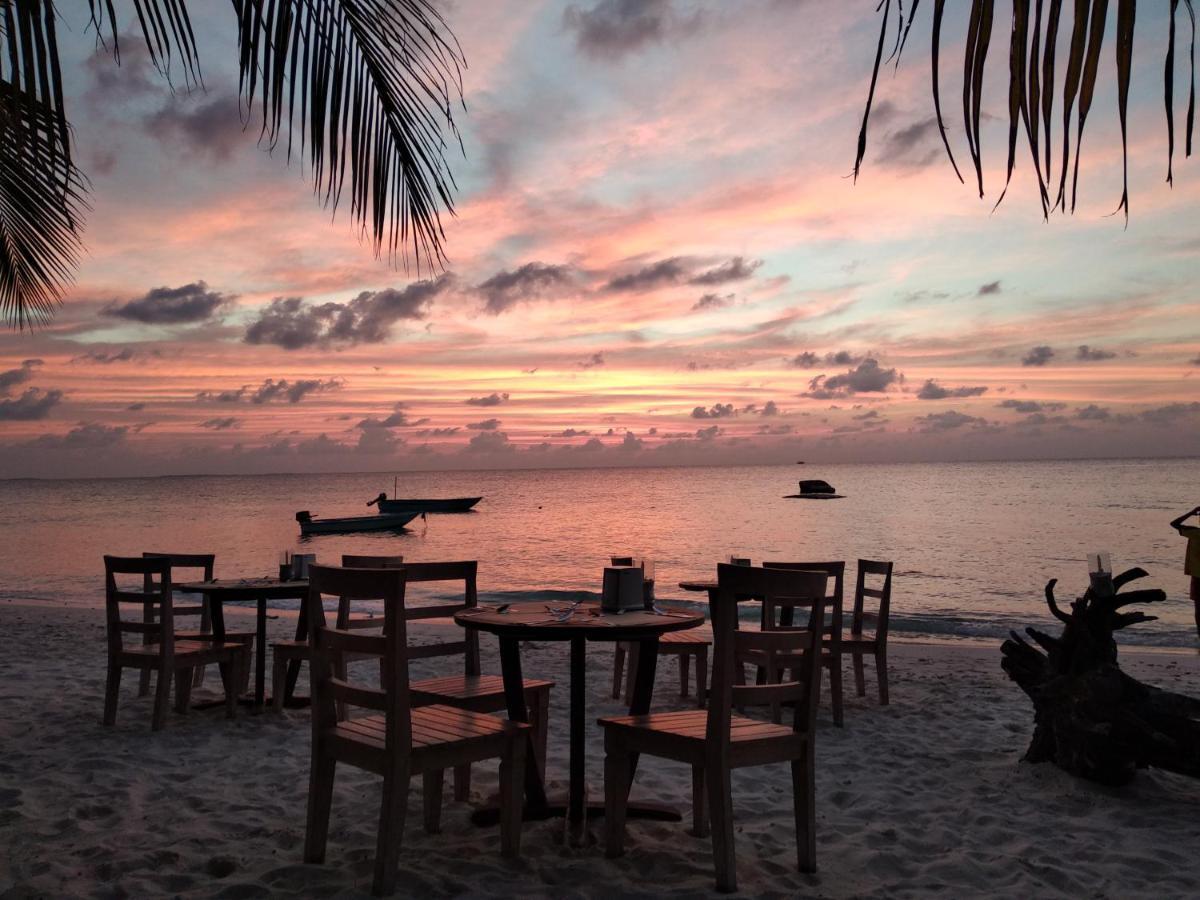 Guest house Dhigurah Dhigurah (Alif Dhaal Atoll)